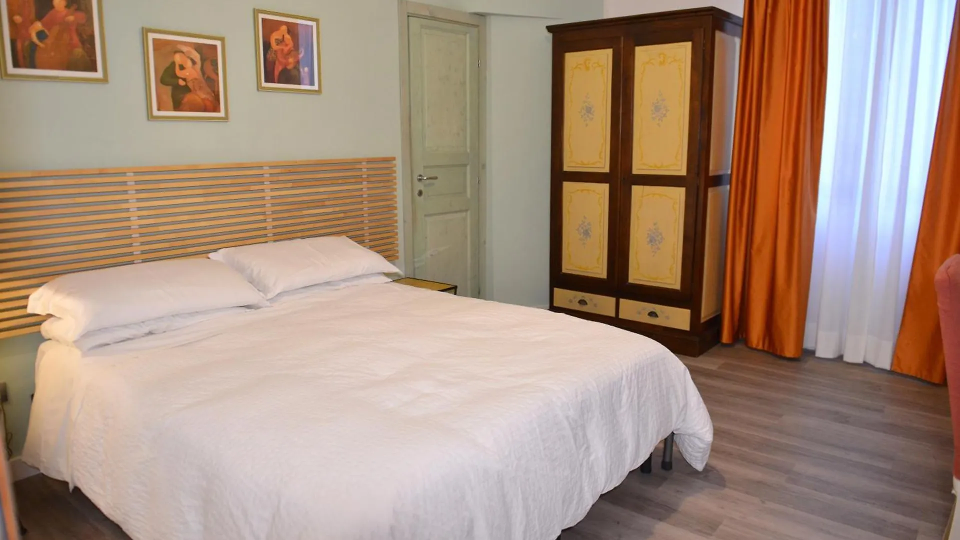 Residenza Del Turista contacts